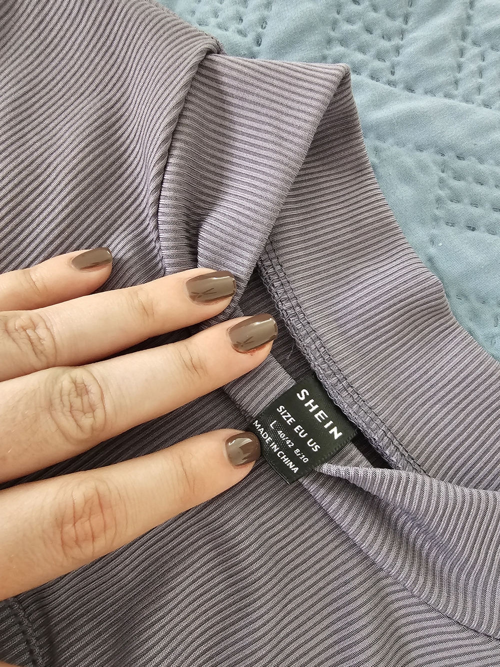 Long Sleeve Cutout Ribbed Top In Gray - Picture 3 of 3